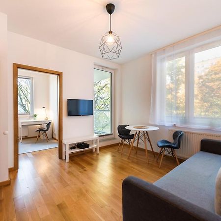 Jaktorowska Comfy Apartment Варшава Екстер'єр фото