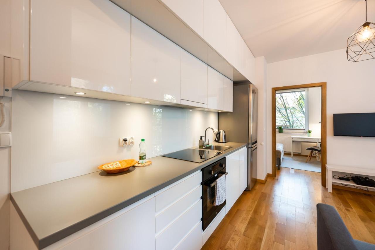 Jaktorowska Comfy Apartment Варшава Екстер'єр фото